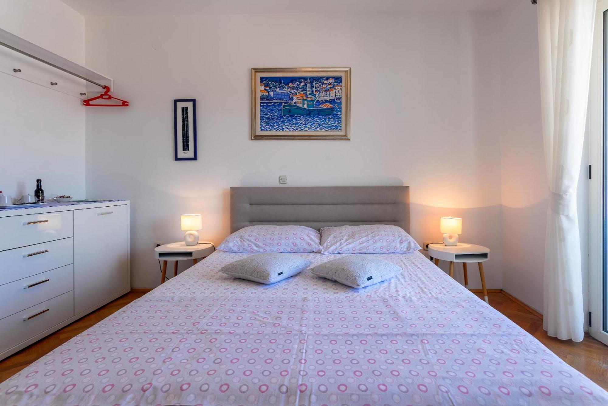 Apartmani Jakic 2 ฮวาร์ ภายนอก รูปภาพ