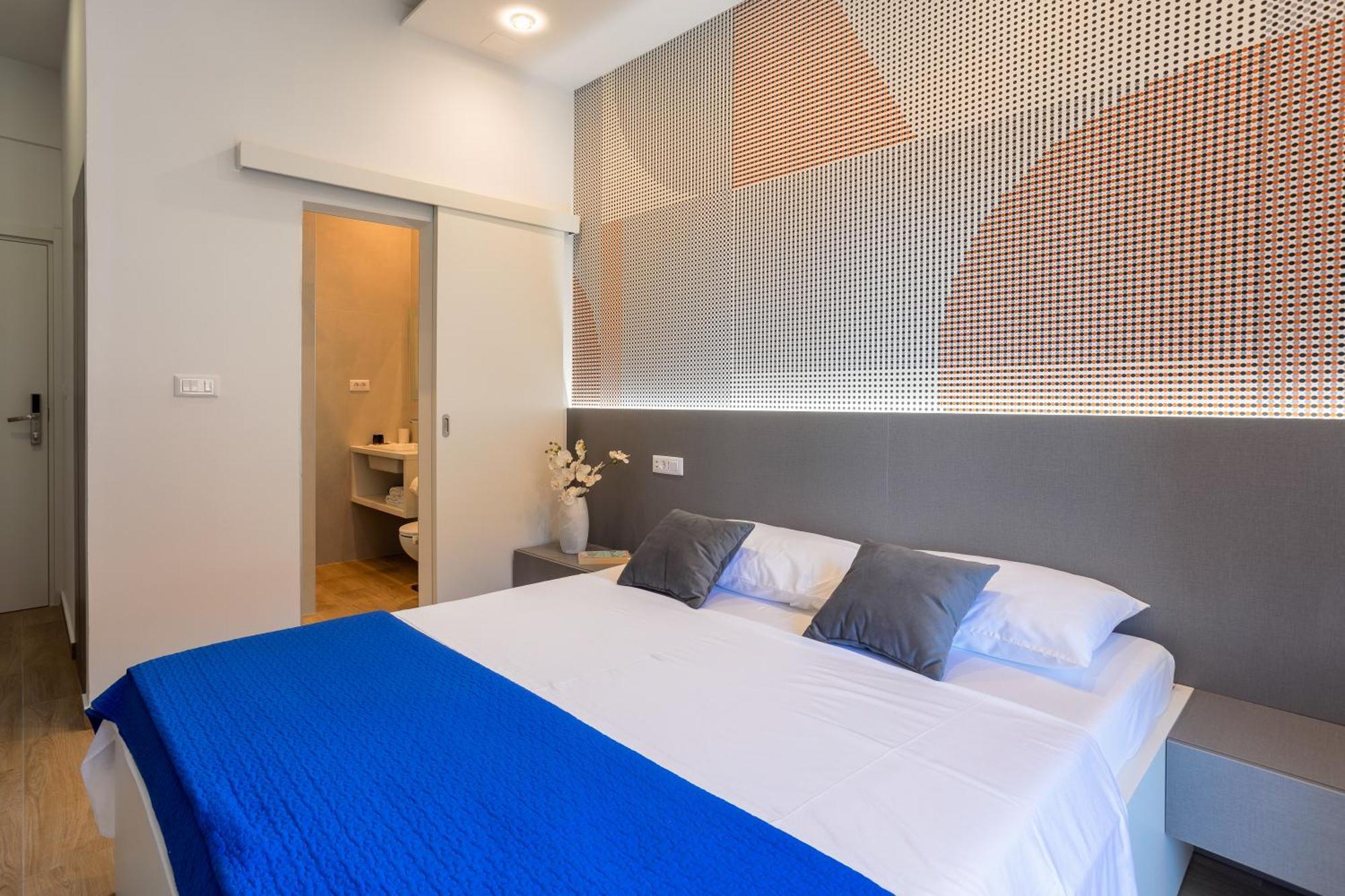 Apartmani Jakic 2 ฮวาร์ ภายนอก รูปภาพ